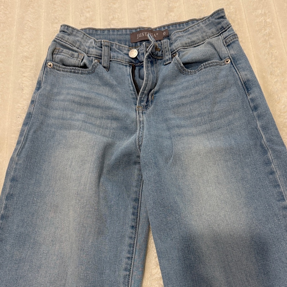 Just USA Light Wash Straight Leg Jeans - Blue
